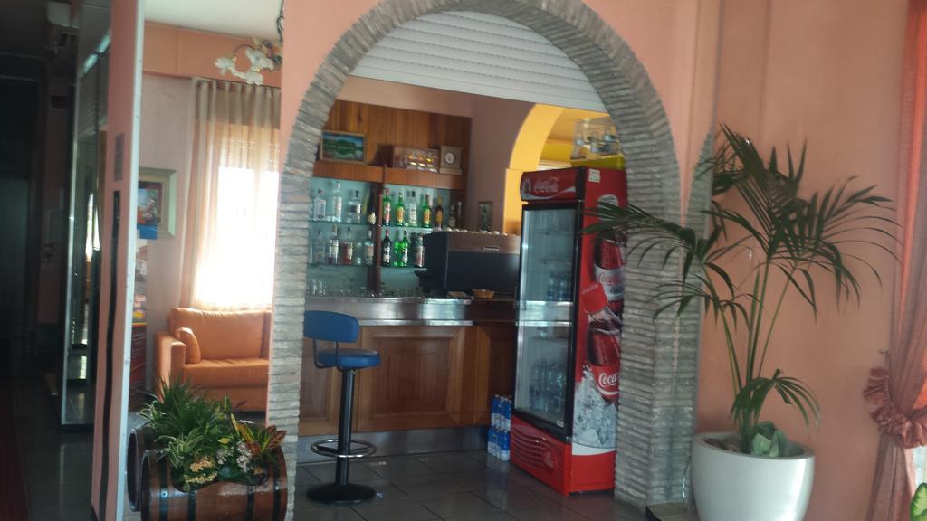 רימיני Hotel Marinella מראה חיצוני תמונה