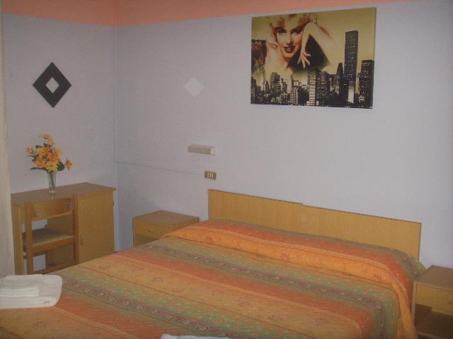 רימיני Hotel Marinella חדר תמונה